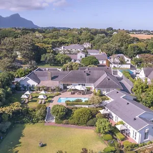 dongola-house.hotels-capetown.com/
